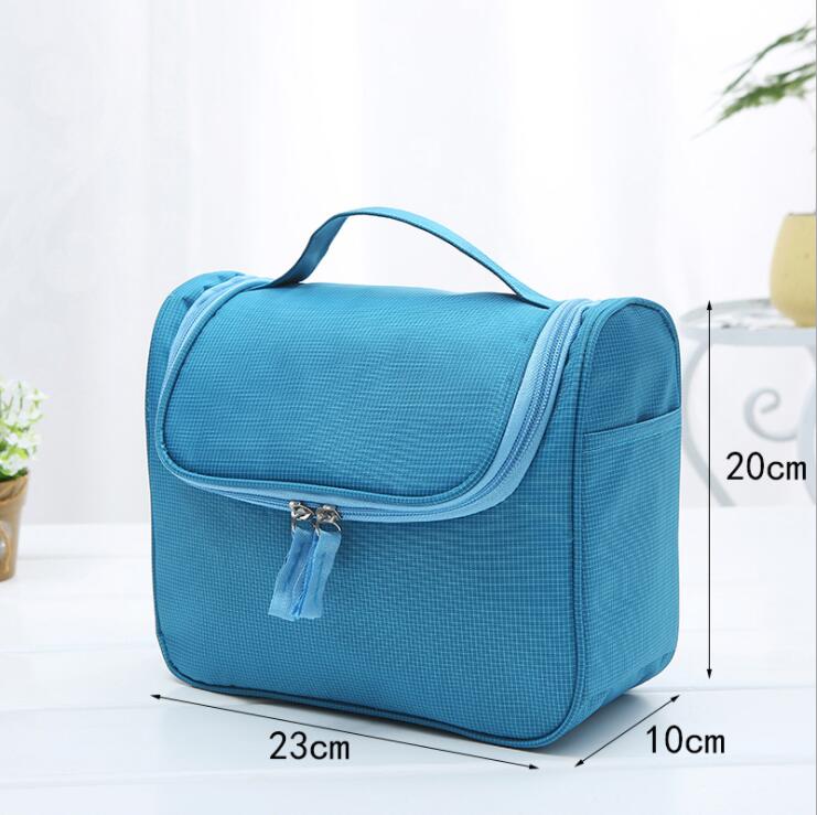 Taille du sac de maquillage de voyage