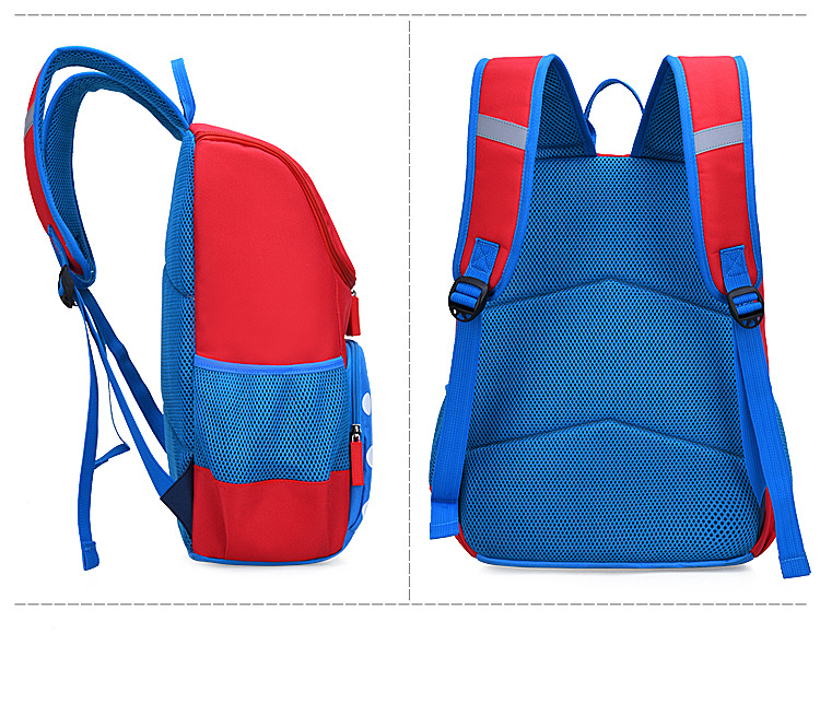 rouge du sac de livre &eacute;tudiant