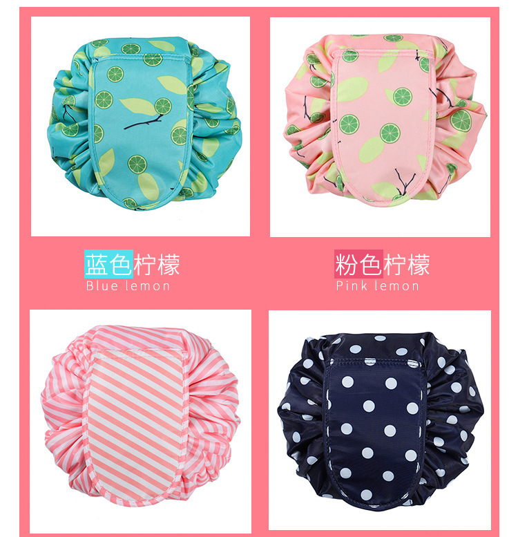 Couleurs montrent un sac cosm&eacute;tique &agrave; cordon