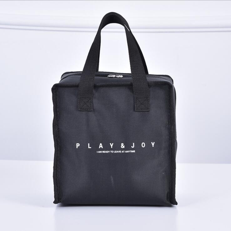 Sac de repas isol&eacute; polyester portatif noir portable promotionnel