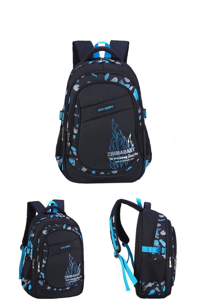 Vue diff&eacute;rente du sac &agrave; dos d'&eacute;cole des adolescents bleues