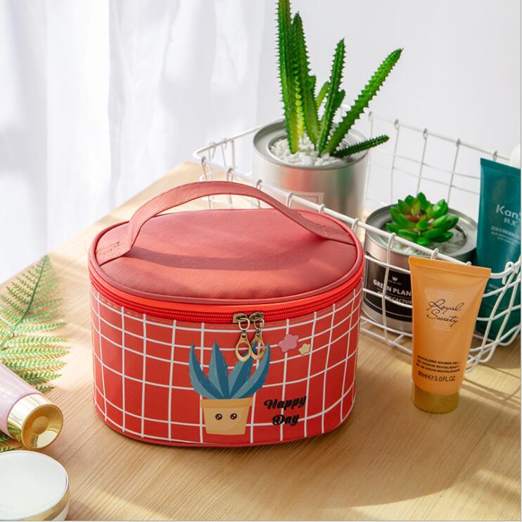 sac de maquillage rouge