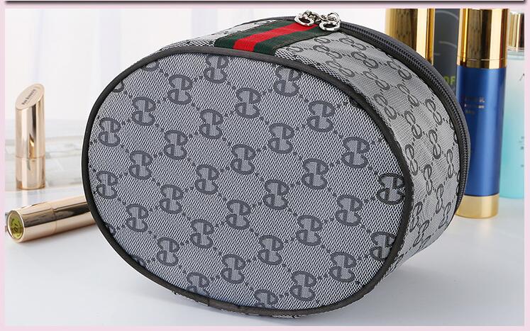 Bas de filles Kit de toilette en PU noire